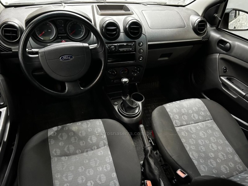 FIESTA 1.0 MPI CLASS 8V FLEX 4P MANUAL - 2014 - CAXIAS DO SUL