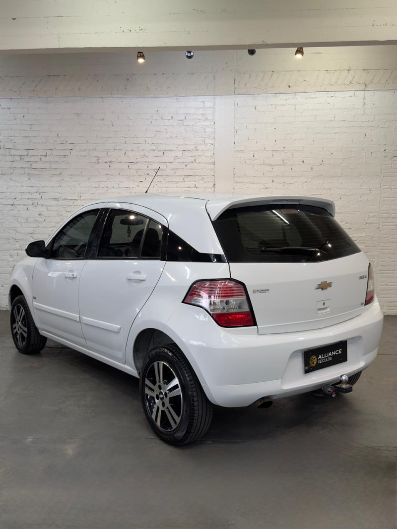 AGILE 1.4 MPFI LTZ 8V FLEX 4P MANUAL - 2011 - CAXIAS DO SUL