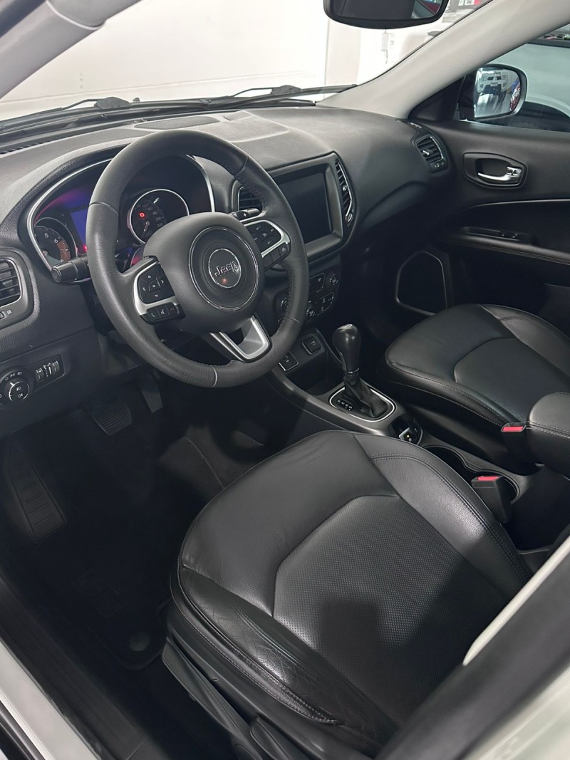 COMPASS 2.0 16V FLEX LONGITUDE AUTOMÁTICO - 2018 - FARROUPILHA