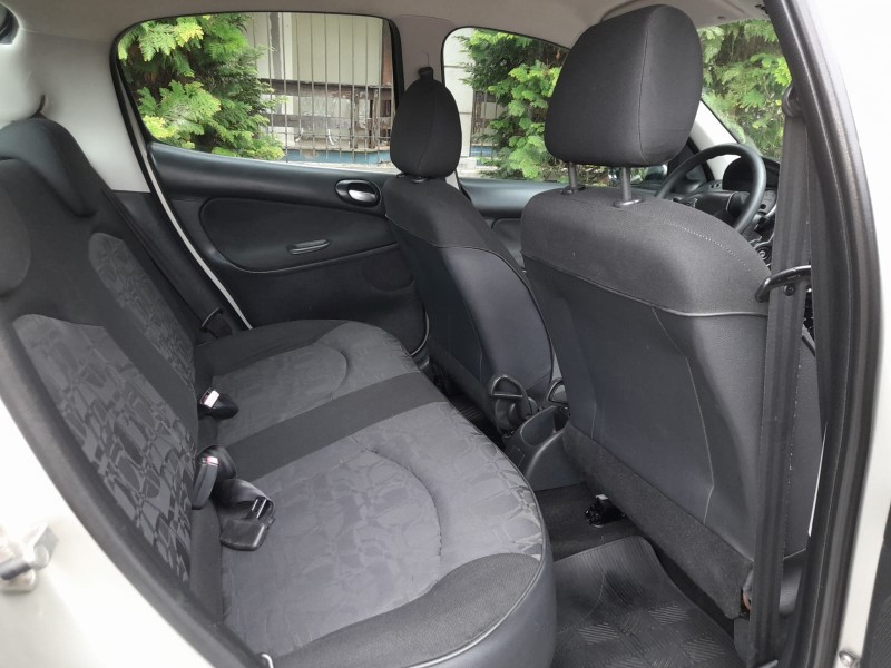 207 1.4 XR 8V FLEX 4P MANUAL - 2011 - FARROUPILHA