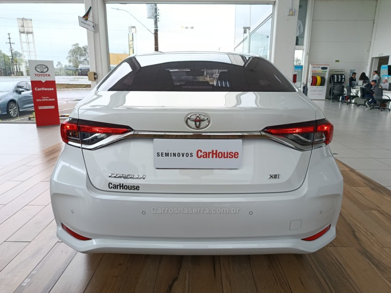 COROLLA 2.0 XEI 16V FLEX 4P AUTOMÁTICO - 2024 - TAQUARA