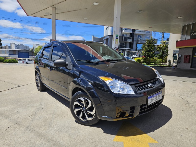 FIESTA 1.0 MPI SEDAN 8V FLEX 4P MANUAL - 2008 - CAXIAS DO SUL