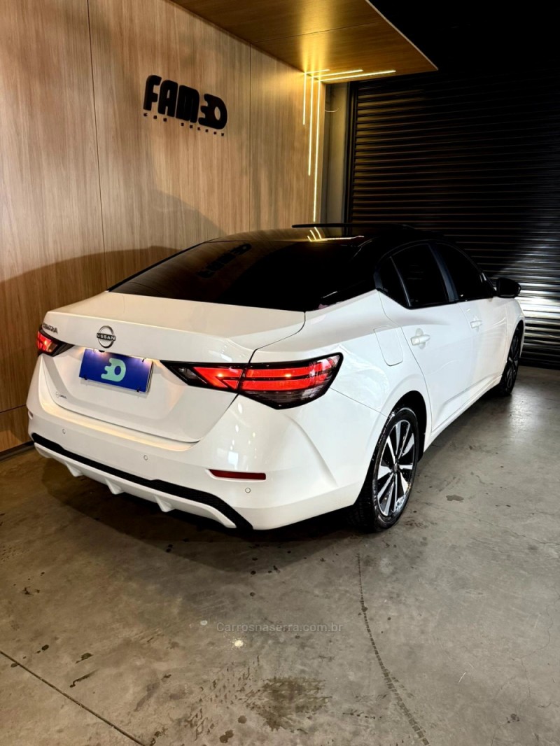 SENTRA 2.0 EXCLUSIVE 16V GASOLINA 4P AUTOMÁTICO - 2025 - LAJEADO