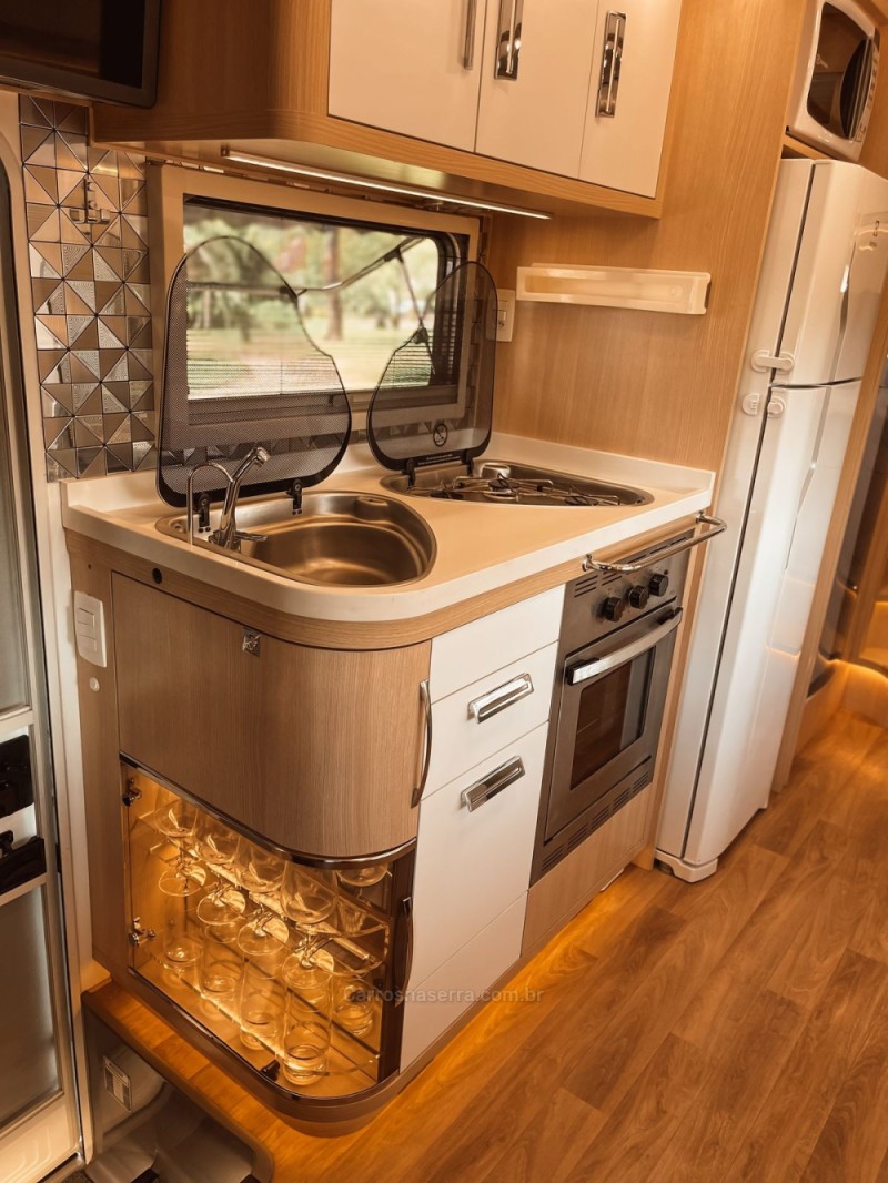 SPRINTER 2.2 CHASSI 516 EXTRA LONGO DIESEL 3P MANUAL - 2022 - CANELA