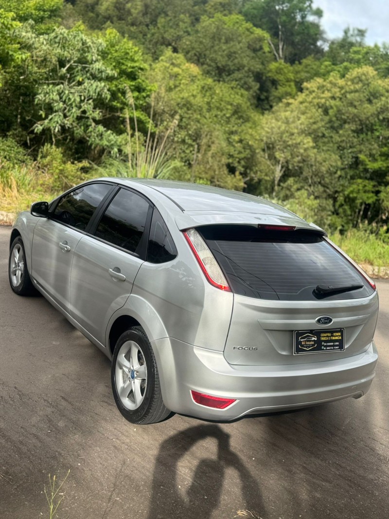FOCUS 1.6 GLX 16V FLEX 4P MANUAL - 2013 - BENTO GONçALVES