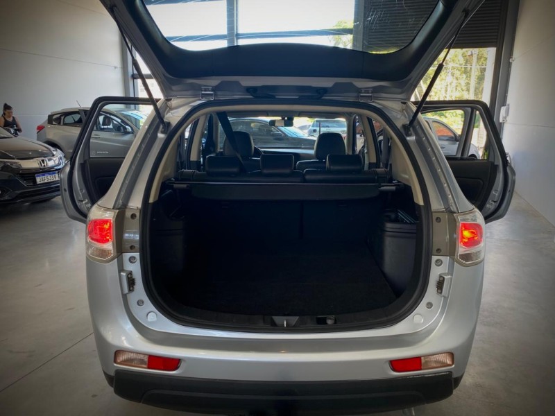 OUTLANDER 2.0 16V GASOLINA 4P AUTOMÁTICO - 2015 - LAJEADO