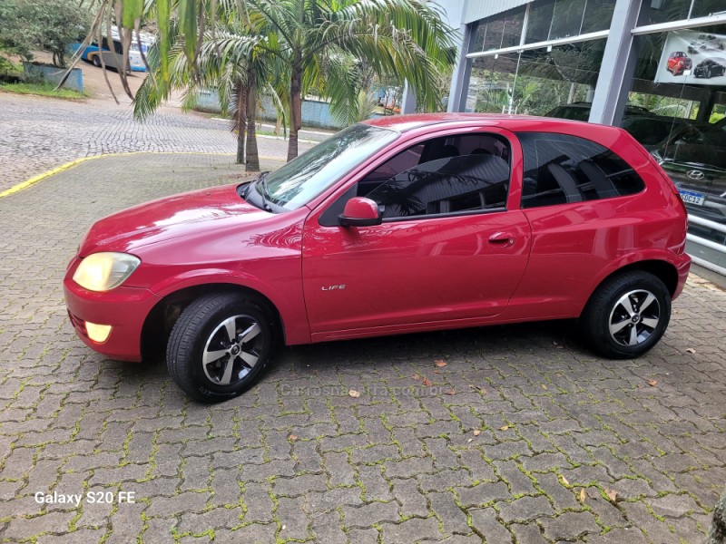 CELTA 1.0 MPFI LIFE 8V GASOLINA 2P MANUAL - 2010 - NOVA PRATA