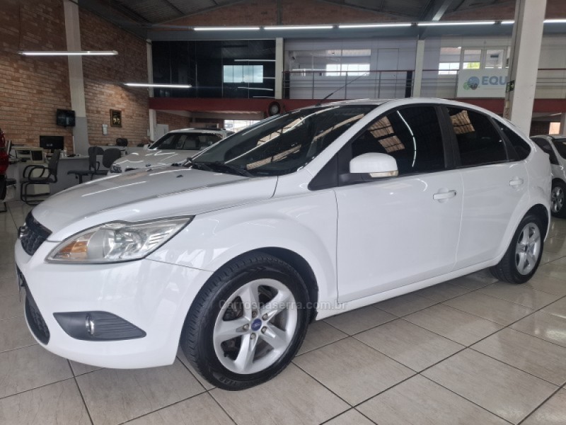 FOCUS 1.6 GLX 8V FLEX 4P MANUAL - 2013 - BENTO GONçALVES