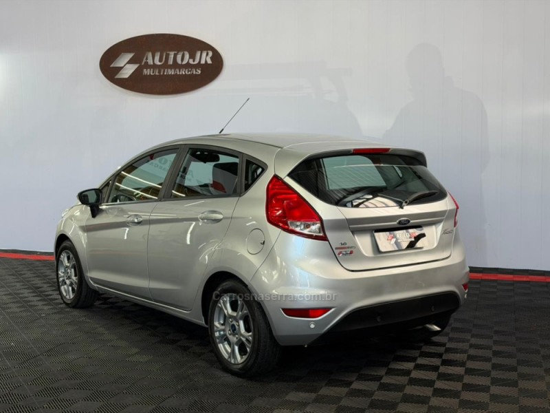 FIESTA 1.6 SE HATCH 16V FLEX 4P AUTOMÁTICO - 2016 - VACARIA