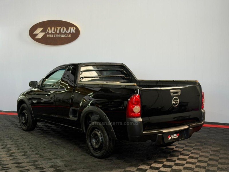 MONTANA 1.8 MPFI CONQUEST CS 8V FLEX 2P MANUAL - 2007 - VACARIA