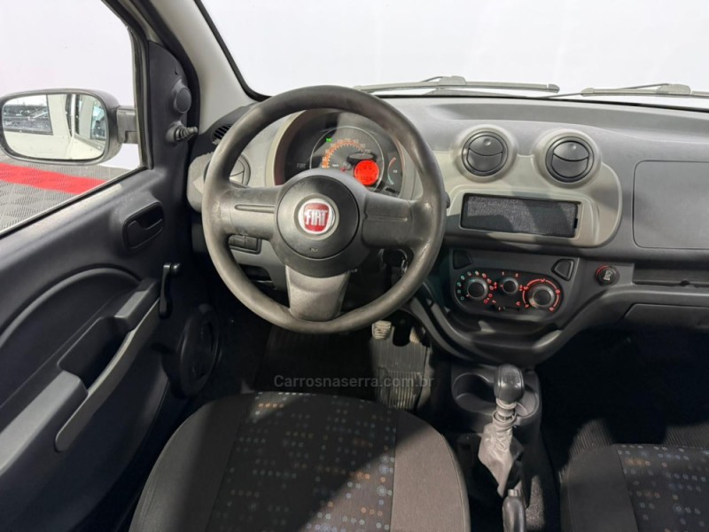 UNO 1.0 EVO VIVACE 8V FLEX 4P MANUAL - 2013 - VACARIA