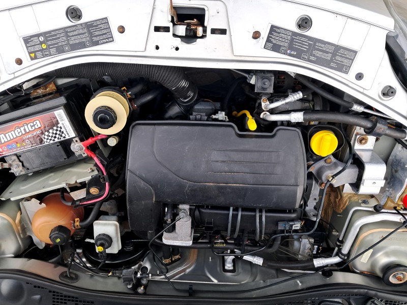 SANDERO 1.0 EXPRESSION 16V FLEX 4P MANUAL - 2014 - CAXIAS DO SUL