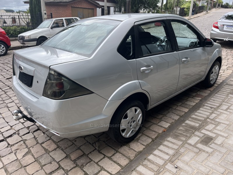FIESTA 1.6 MPI SEDAN 8V FLEX 4P MANUAL - 2014 - VERANóPOLIS