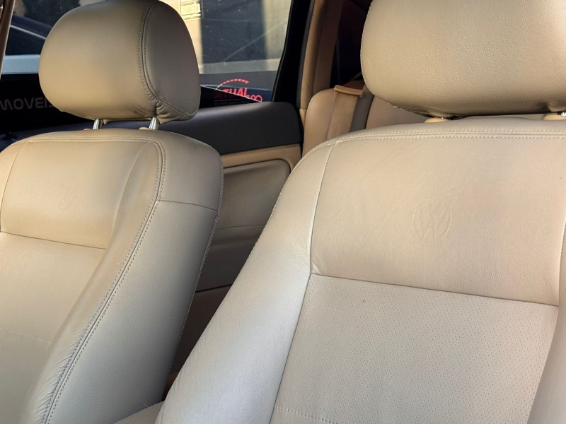 PASSAT 1.8 20V TURBO GASOLINA 4P TIPTRONIC - 2004 - CAXIAS DO SUL