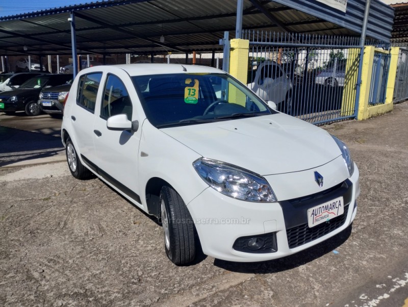 SANDERO 1.0 EXPRESSION 16V FLEX 4P MANUAL - 2013 - CAXIAS DO SUL