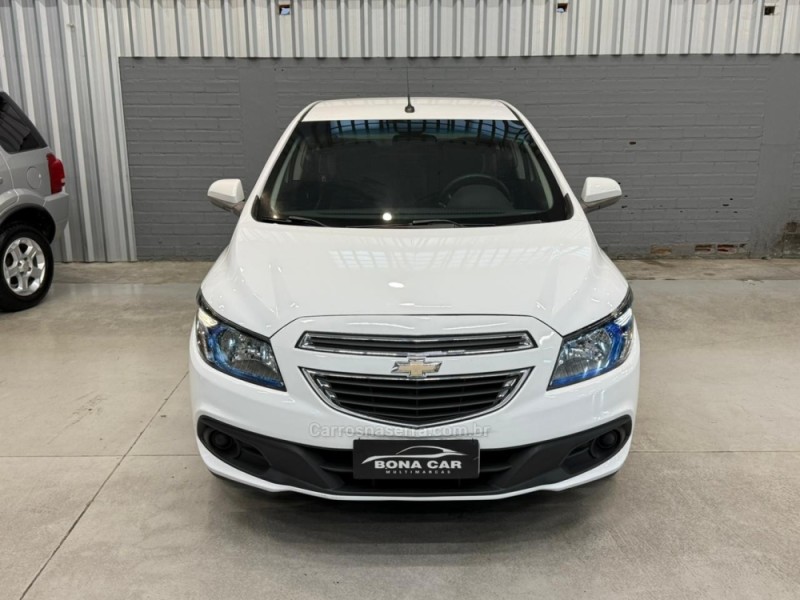PRISMA 1.4 MPFI LT 8V FLEX 4P MANUAL - 2015 - CAXIAS DO SUL