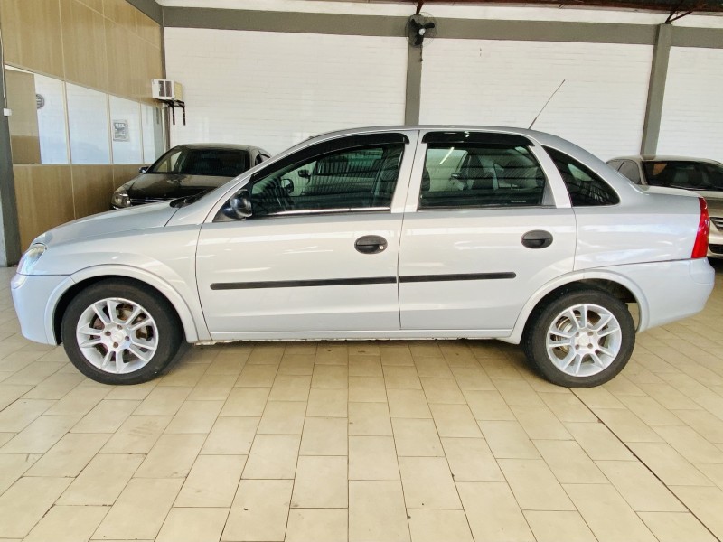 CORSA 1.8 MPFI 8V GASOLINA 4P MANUAL - 2003 - CAXIAS DO SUL