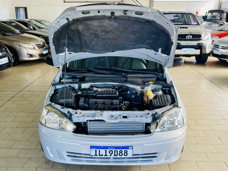 CORSA 1.8 MPFI 8V GASOLINA 4P MANUAL - 2003 - CAXIAS DO SUL
