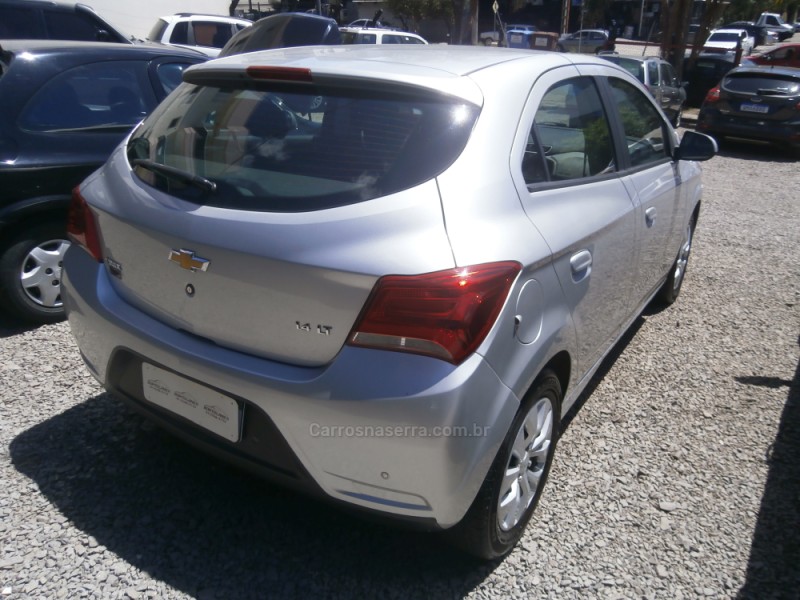 ONIX 1.4 MPFI LT 8V FLEX 4P MANUAL - 2018 - FARROUPILHA