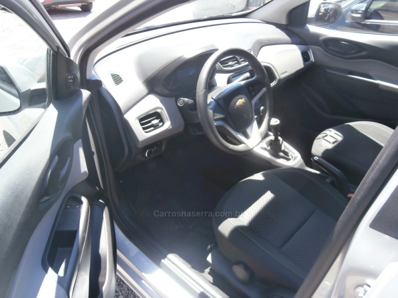 ONIX 1.4 MPFI LT 8V FLEX 4P MANUAL - 2018 - FARROUPILHA