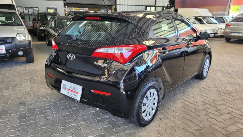 HB20 1.6 COMFORT 16V FLEX 4P MANUAL - 2015 - GARIBALDI