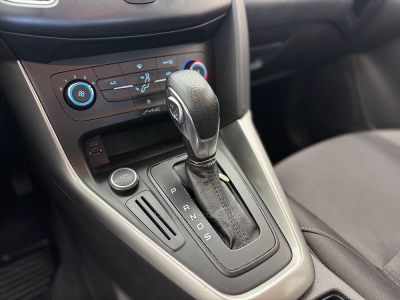 FOCUS 2.0 S SEDAN 16V FLEX 4P AUTOMÁTICO - 2018 - CARLOS BARBOSA