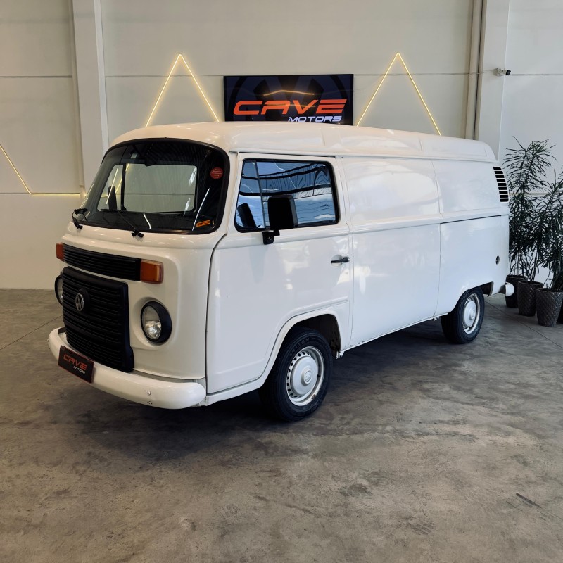 KOMBI 1.4 MI FURGÃO 8V FLEX 3P MANUAL - 2009 - CAXIAS DO SUL