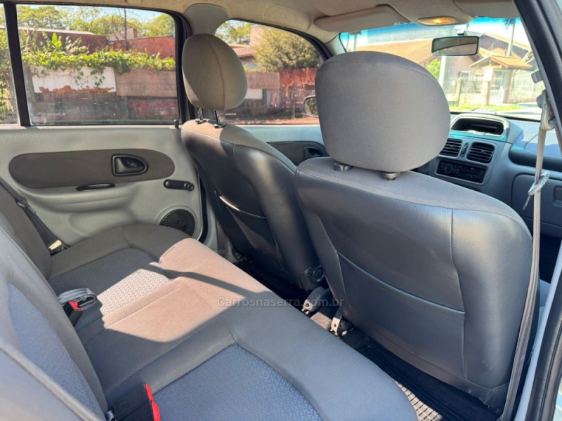 CLIO 1.6 PRIVILÉGE SEDAN 16V FLEX 4P MANUAL - 2008 - ESTâNCIA VELHA