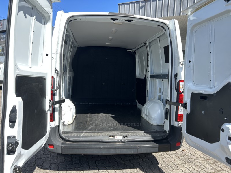 MASTER 2.3 FURGÃO L1H1 16V TURBO INTERCOOLER DIESEL 4P MANUAL - 2020 - FARROUPILHA