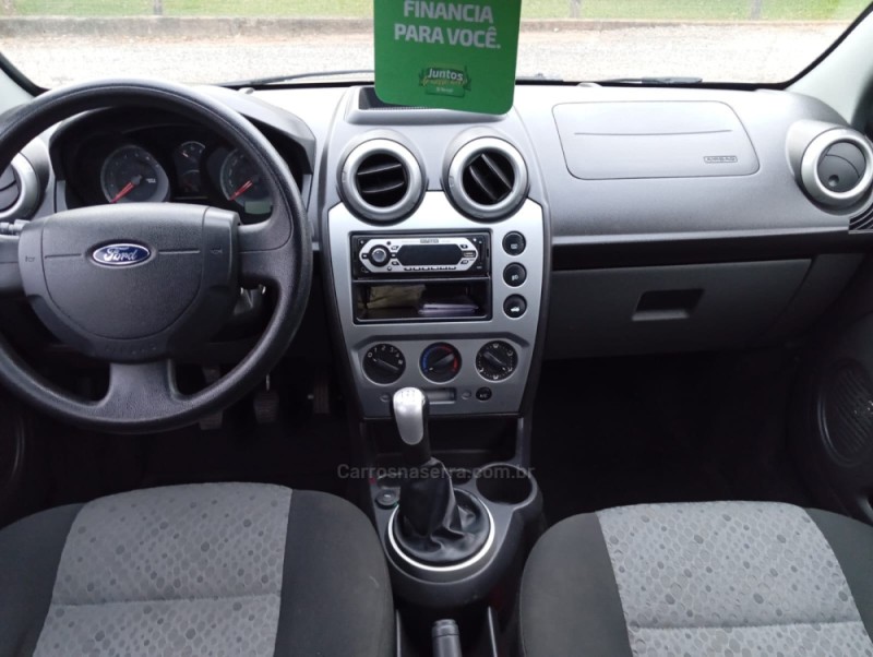 FIESTA 1.6 MPI 8V GASOLINA 4P MANUAL - 2014 - PICADA CAFé