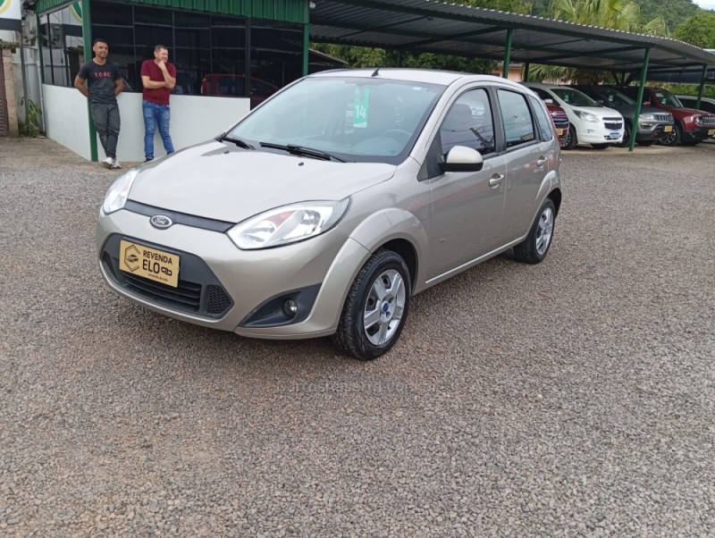 fiesta 1.6 mpi 8v gasolina 4p manual 2014 picada cafe