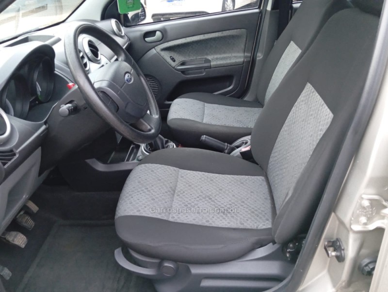 FIESTA 1.6 MPI 8V GASOLINA 4P MANUAL - 2014 - PICADA CAFé
