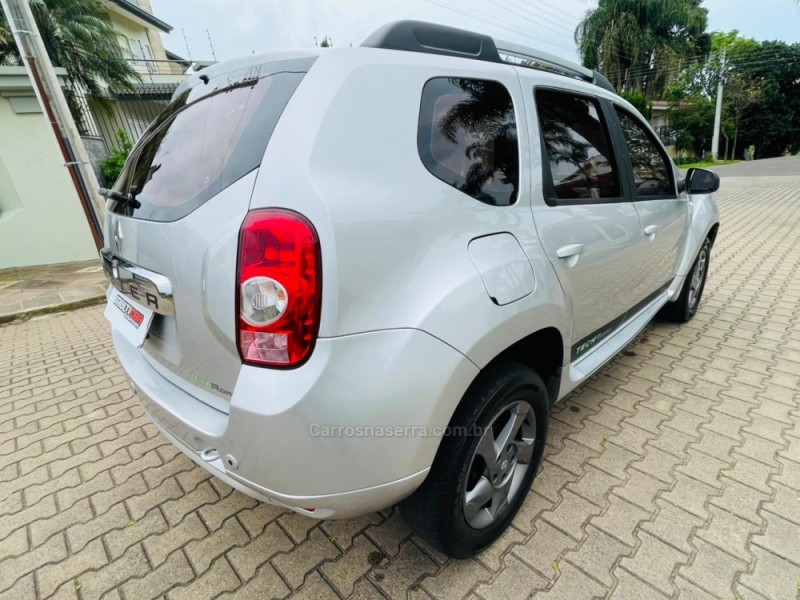 DUSTER 2.0 TECH ROAD 4X2 16V FLEX 4P AUTOMÁTICO - 2014 - CAMPO BOM