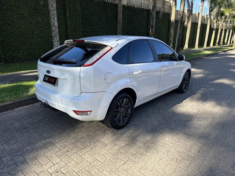 FOCUS 1.6 8V FLEX 4P MANUAL - 2011 - CAXIAS DO SUL