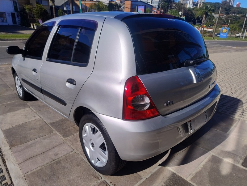 CLIO 1.0 EXPRESSION 16V GASOLINA 4P MANUAL - 2011 - CAXIAS DO SUL