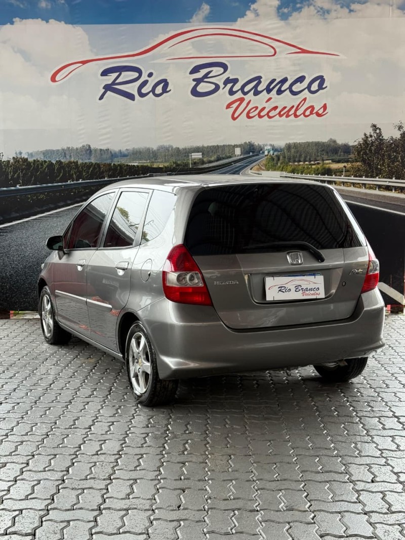 FIT 1.4 LX 8V GASOLINA 4P MANUAL - 2007 - CAXIAS DO SUL
