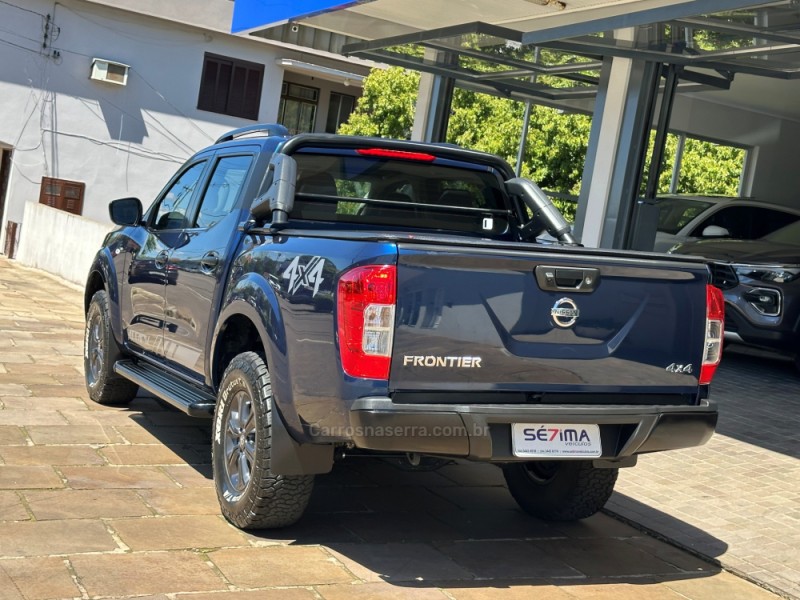 FRONTIER 2.3 ATTACK 4X4 CD BI-TURBO DIESEL 4P AUTOMÁTICO - 2022 - GUAPORé