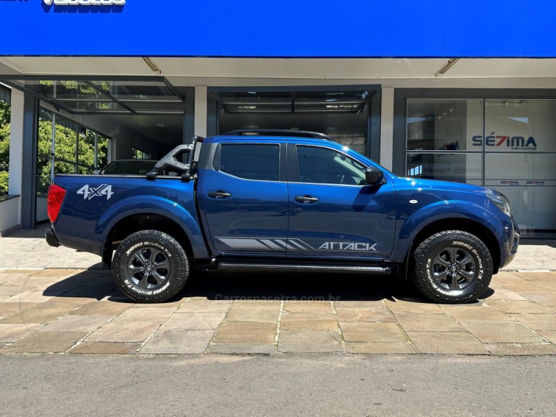 FRONTIER 2.3 ATTACK 4X4 CD BI-TURBO DIESEL 4P AUTOMÁTICO - 2022 - GUAPORé