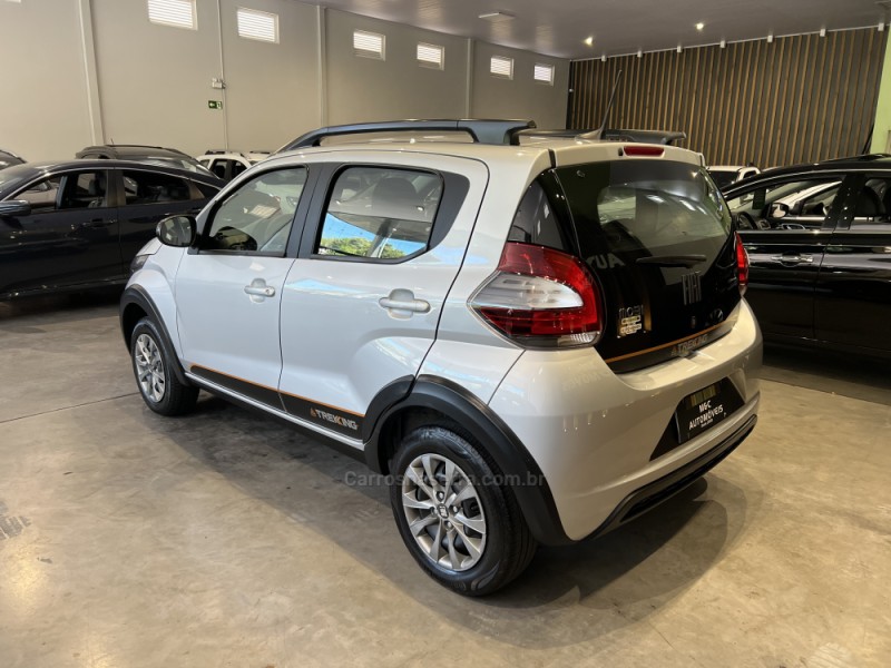 MOBI 1.0 TREKKING 8V FLEX 4P MANUAL - 2024 - CAXIAS DO SUL