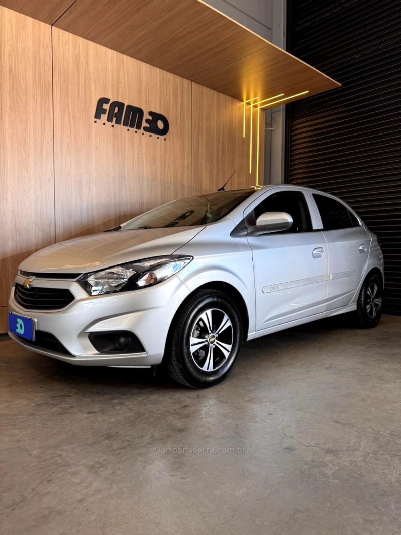 onix 1.0 lt plus 8v flex 4p manual 2018 lajeado