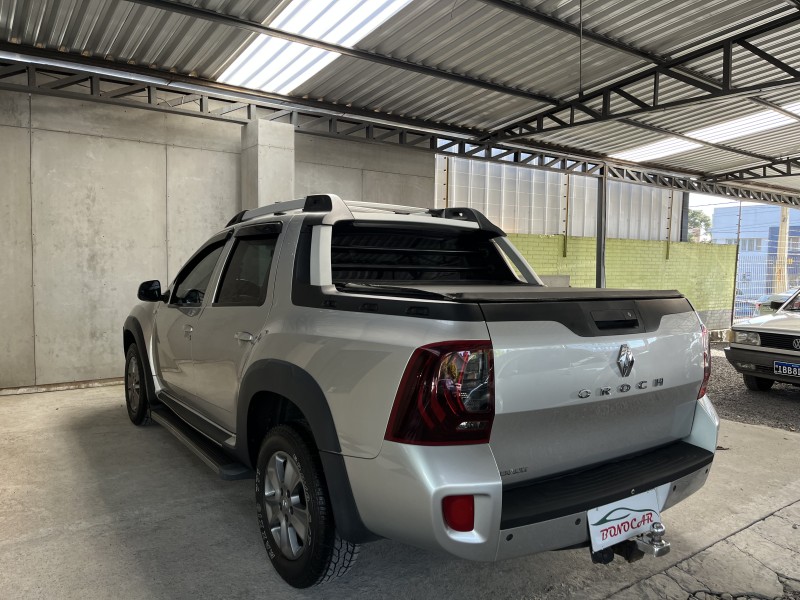 DUSTER OROCH 2.0 16V FLEX DYNAMIQUE AT 4P AUTOMÁTICO - 2017 - CAXIAS DO SUL