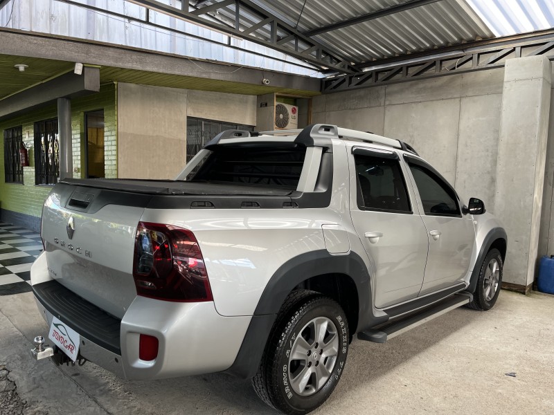 DUSTER OROCH 2.0 16V FLEX DYNAMIQUE AT 4P AUTOMÁTICO - 2017 - CAXIAS DO SUL