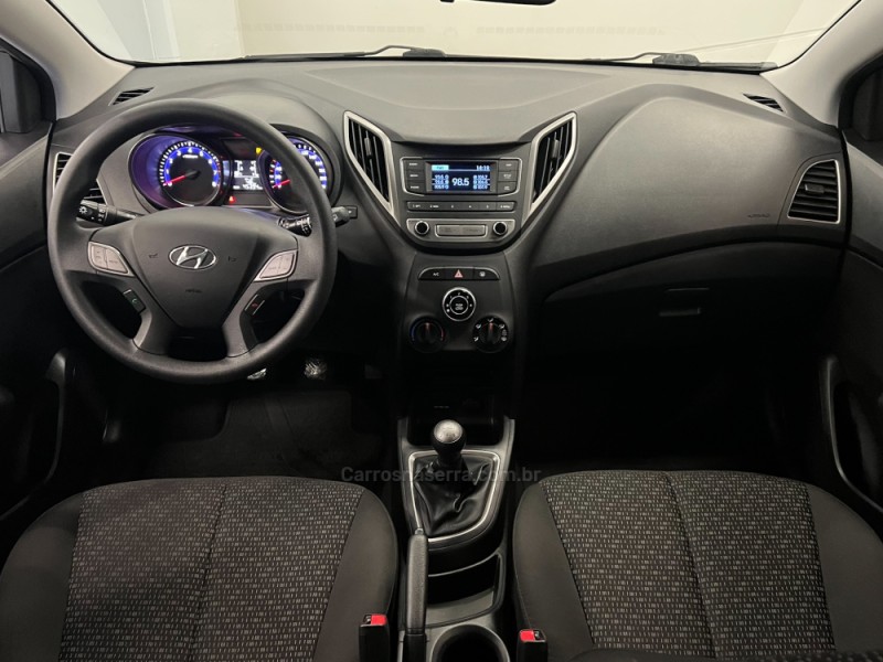 HB20 1.0 COMFORT PLUS 12V FLEX 4P MANUAL - 2017 - FLORES DA CUNHA