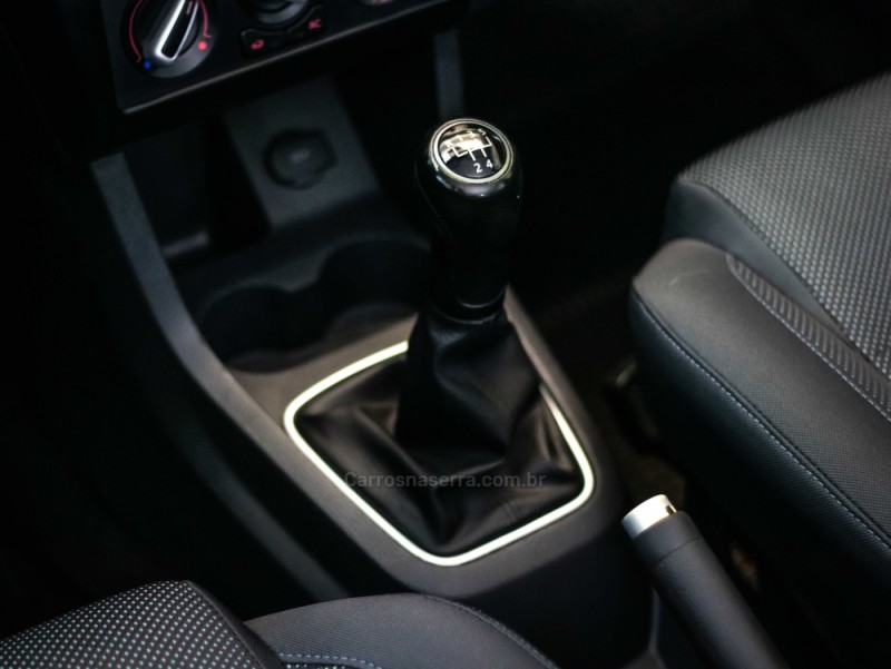 FOX 1.6 MI 8V FLEX 4P MANUAL - 2012 - CAXIAS DO SUL