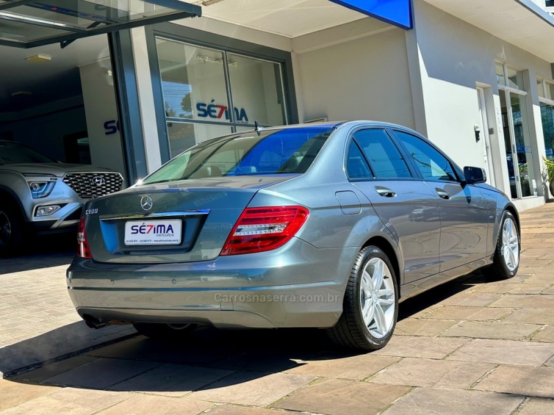 C 180 1.8 CGI CLASSIC 16V TURBO GASOLINA 4P AUTOMÁTICO - 2012 - GUAPORé