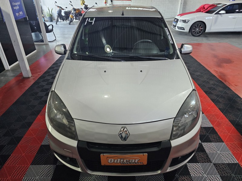 SANDERO 1.0 EXPRESSION 16V FLEX 4P MANUAL - 2014 - CAXIAS DO SUL