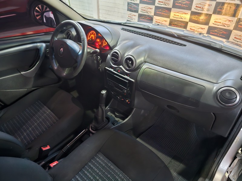 SANDERO 1.0 EXPRESSION 16V FLEX 4P MANUAL - 2014 - CAXIAS DO SUL