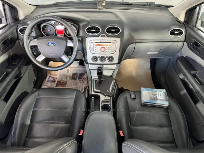 FOCUS 2.0 16V FLEX 4P AUTOMÁTICO - 2013 - NOVA PRATA