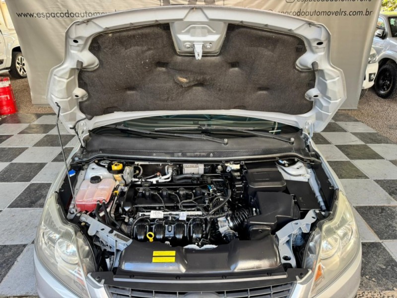 FOCUS 2.0 16V FLEX 4P AUTOMÁTICO - 2013 - NOVA PRATA