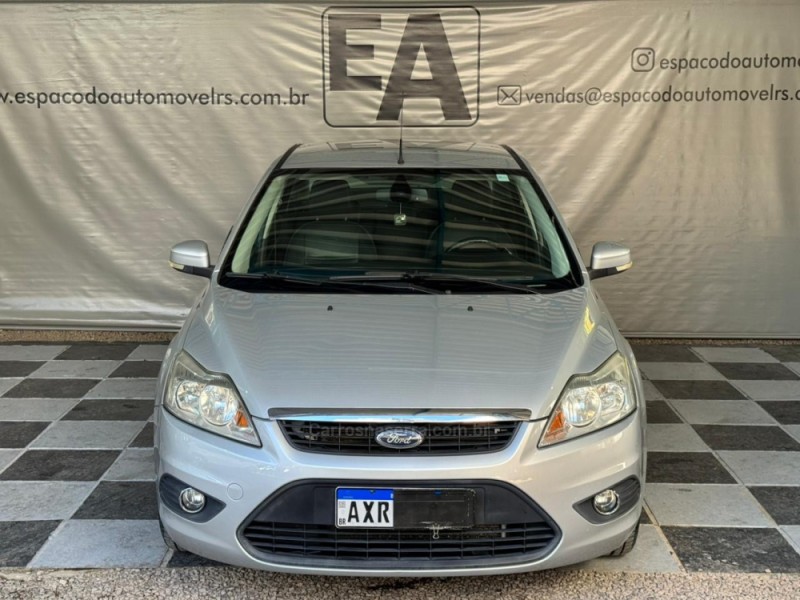 FOCUS 2.0 16V FLEX 4P AUTOMÁTICO - 2013 - NOVA PRATA